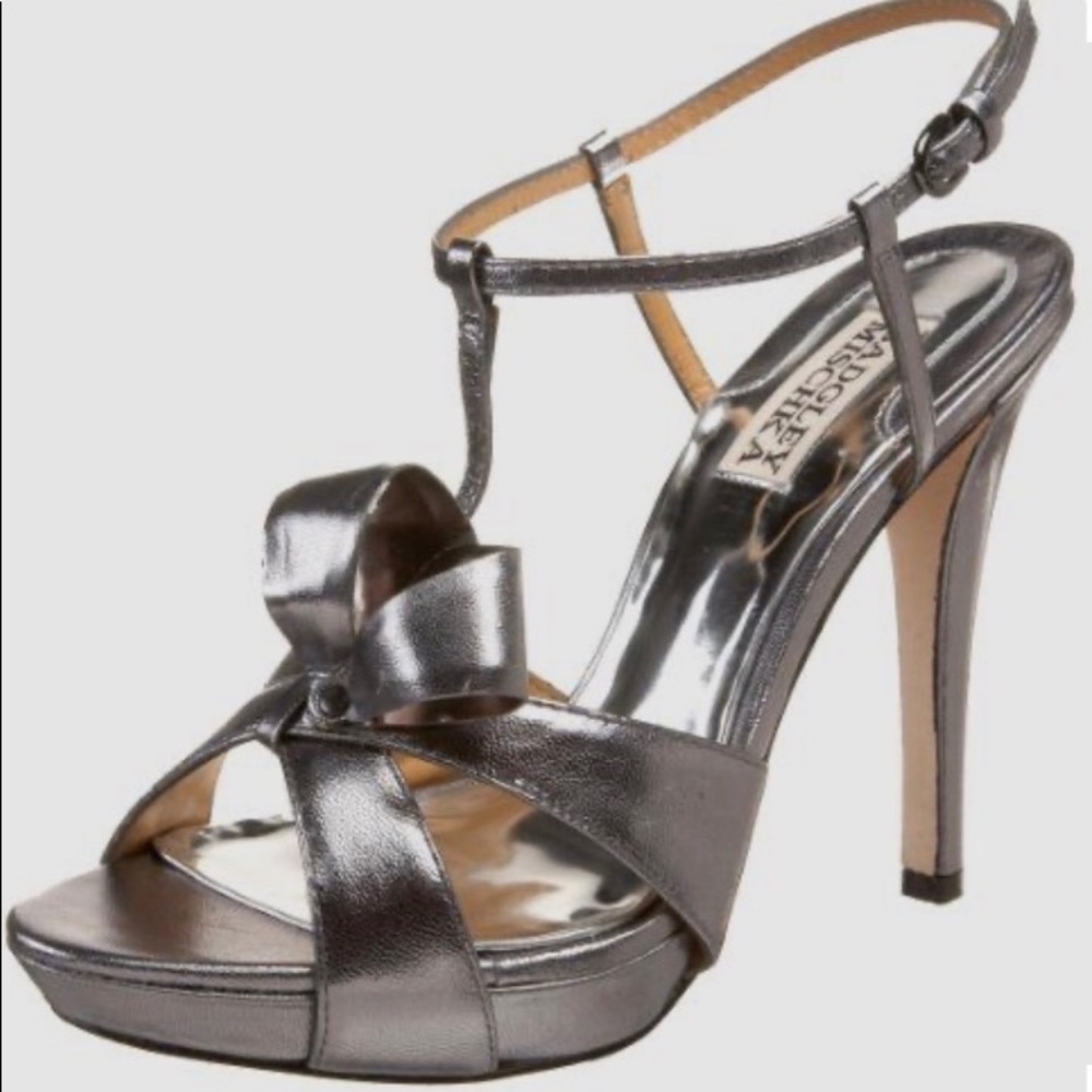 Badgley Mischka Ralph Sandal!